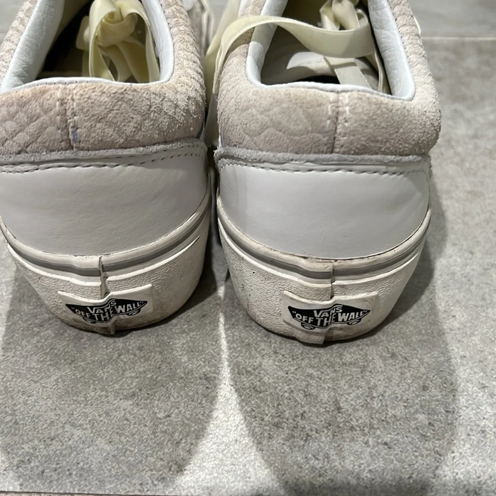 Vans platform - Picture 3 of 3